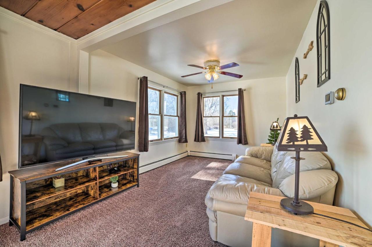 Cozy Tawas City Home With Views Of Lake Huron! Buitenkant foto