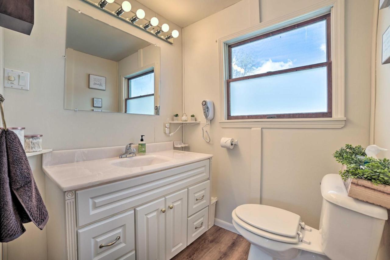 Cozy Tawas City Home With Views Of Lake Huron! Buitenkant foto