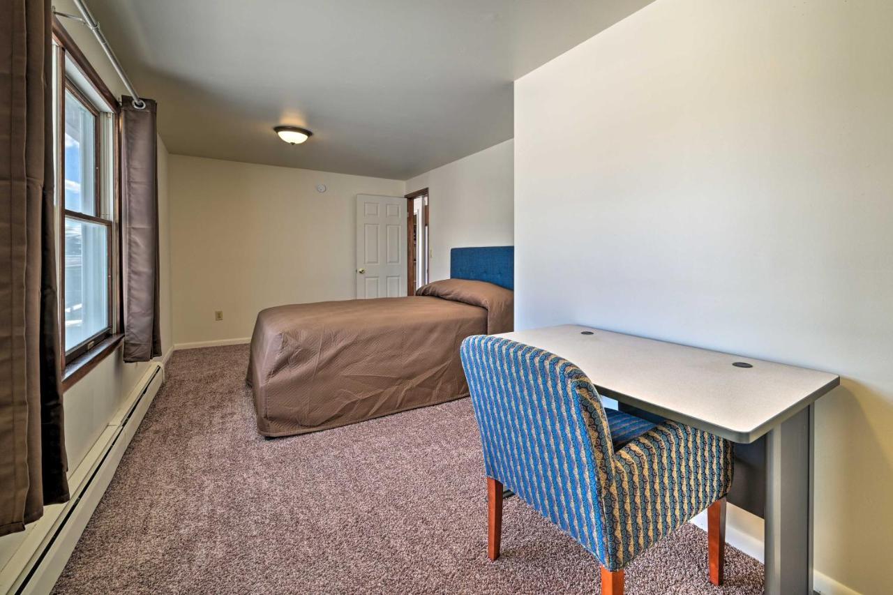 Cozy Tawas City Home With Views Of Lake Huron! Buitenkant foto